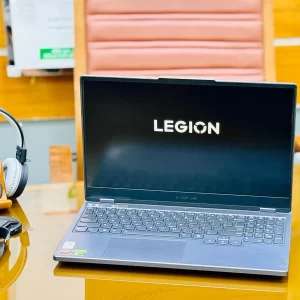 Lenovo legion 83LQ RYZEN 7 8000 16 GB Ram 512 GB SSD